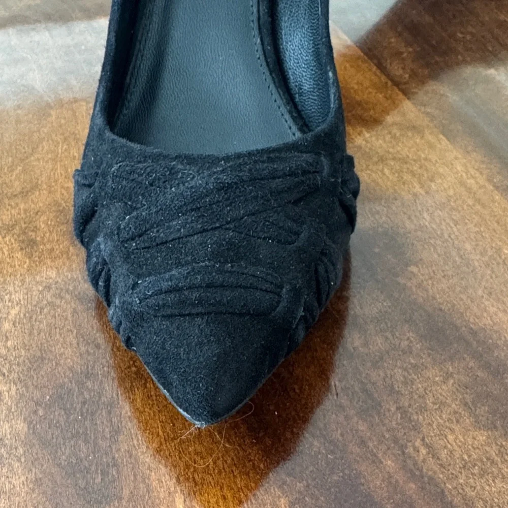 Elie Tahari Classic Black Suede Heels